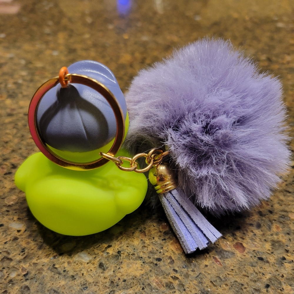 GREEN GRETTA RUBBER DUCKIE - Picture 2 of 3